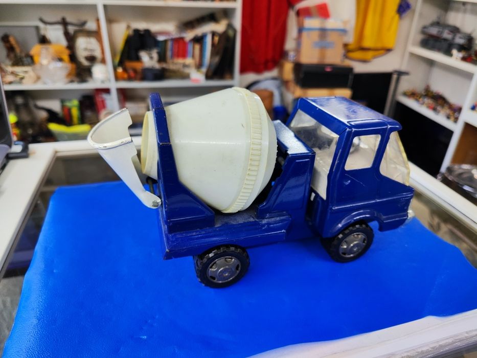 Ламаринена играчка Japan