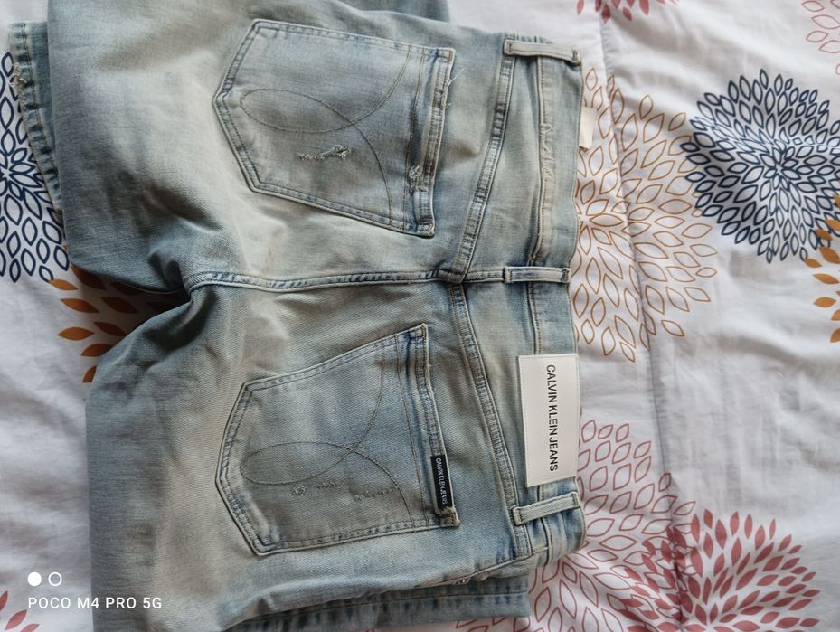 Calvin klein Оригинални дънки 32 размер