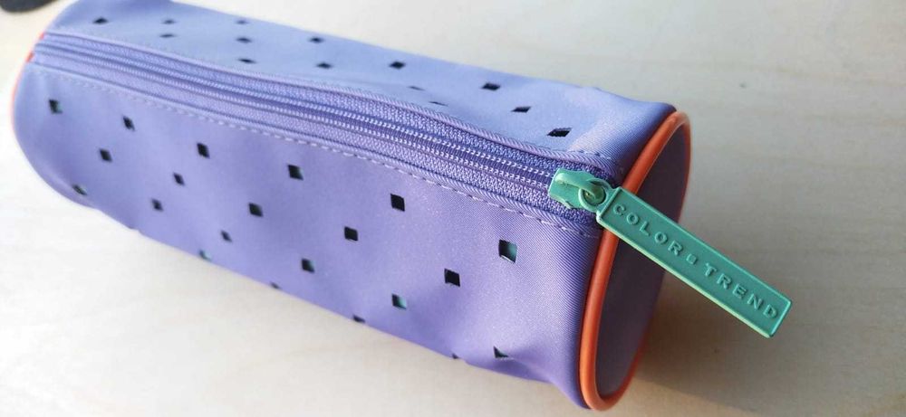 Portfarduri cosmetice Avon -2 modele