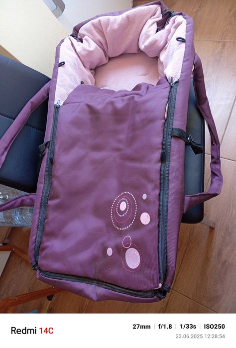 Порт за бебе удобно за носене