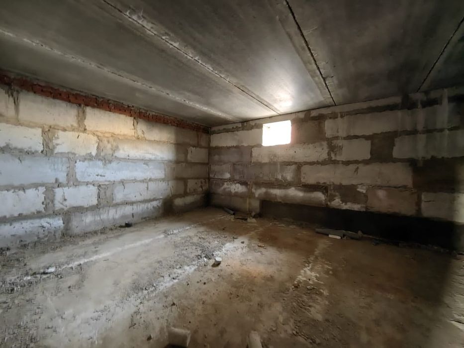Продам подвал (цоколь)