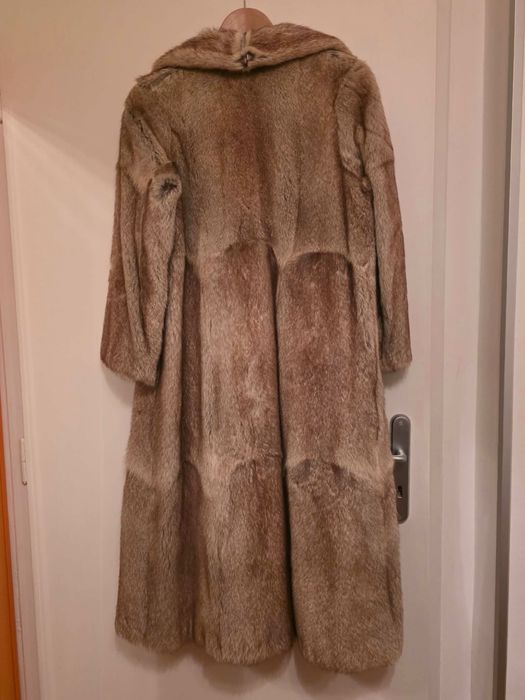 Винтидж палто от мурмел – леко носено, много запазено – 450 лв