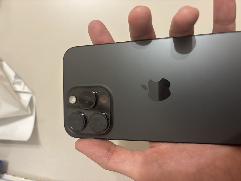 Продам iphone 15 pro max