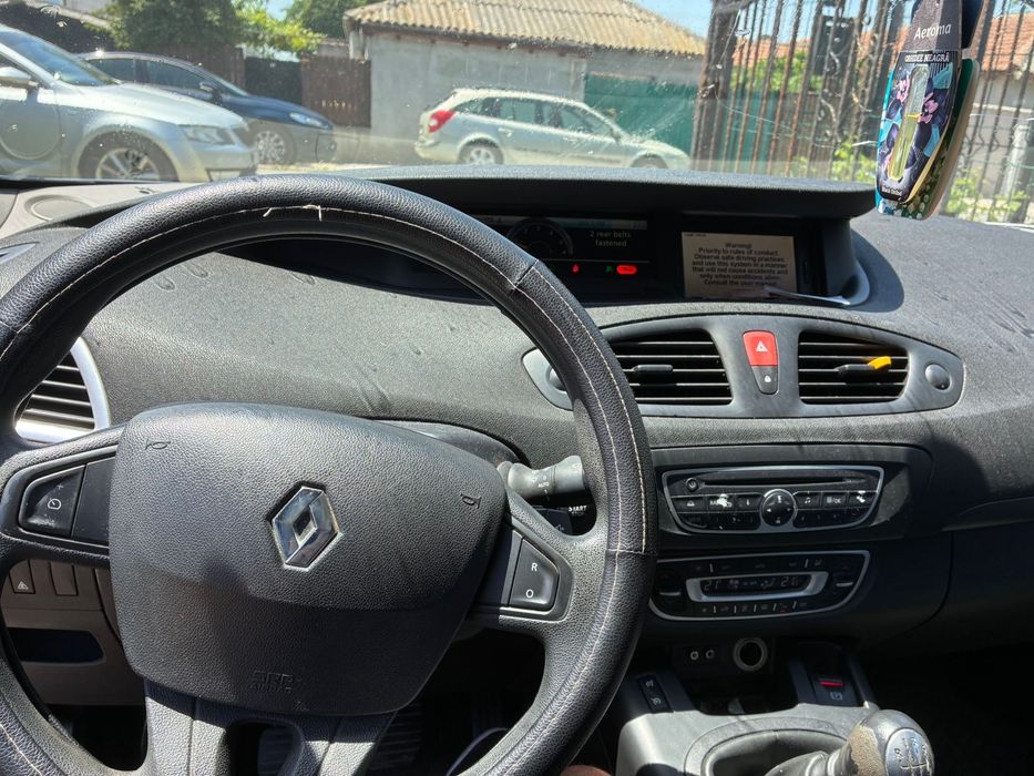 RENAULT Scenic 2011 — imagine 4