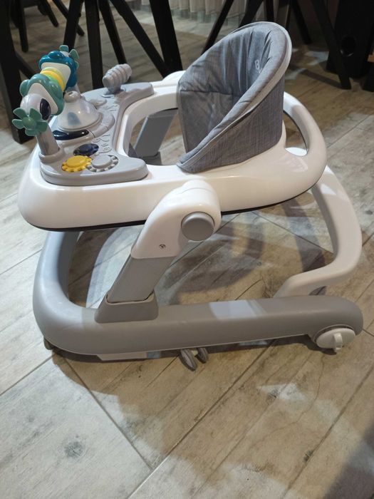 Проходилка и Уокър