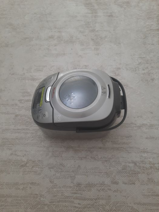 Мультиварка продается