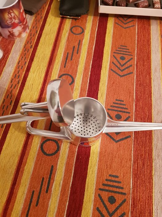 Vand presa legume-fructe