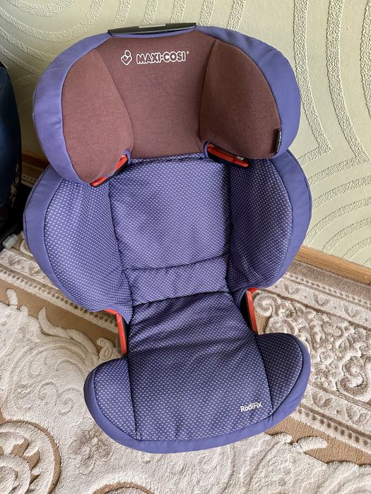 Автокресло Maxi Cosi Rodifix