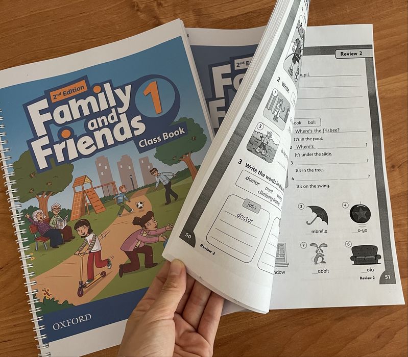 Family and friends 3 second editions