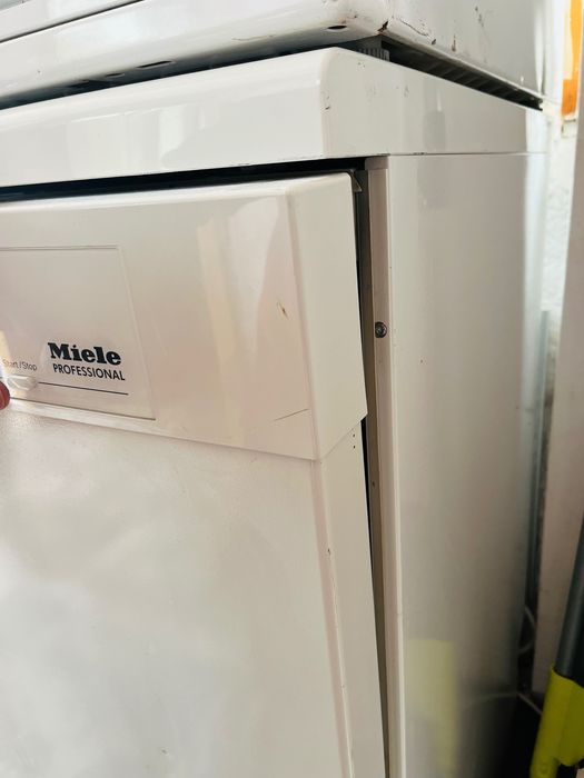 Съдомиялна Miele Professional PG 8080 BW