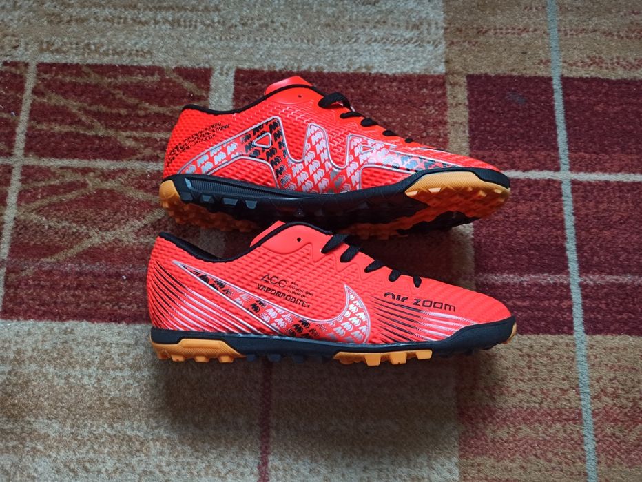 Ghete fotbal teren sintetic, 41. (NOI)