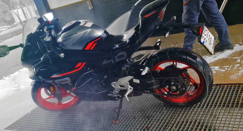 Cfmoto 450srs 2025 in garantie