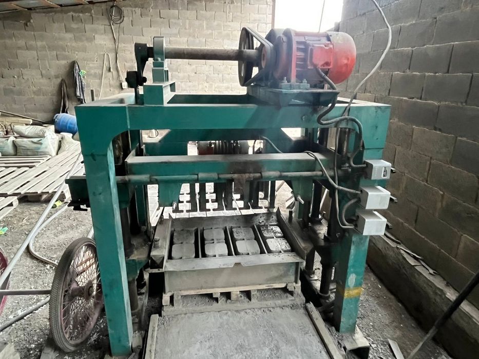 Станок для песка блока