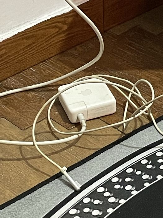 Aplle Macbook functional