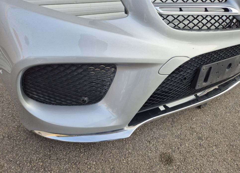 Предна броня GLE AMG 166 перфектна