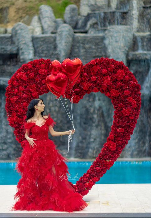 Дизайнерска рокля размер С