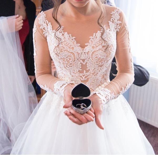 Vand Rochie Mireasa XS-S