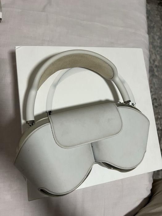 Airpods max разъем лайтнинг