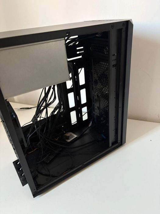 Carcasa Bellatrix pro + sursa 500w