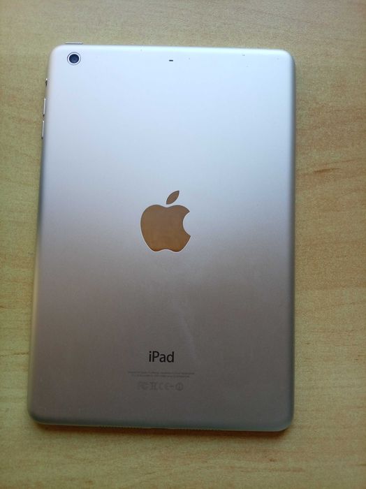iPad mini 2 A1489 16GB с калъф