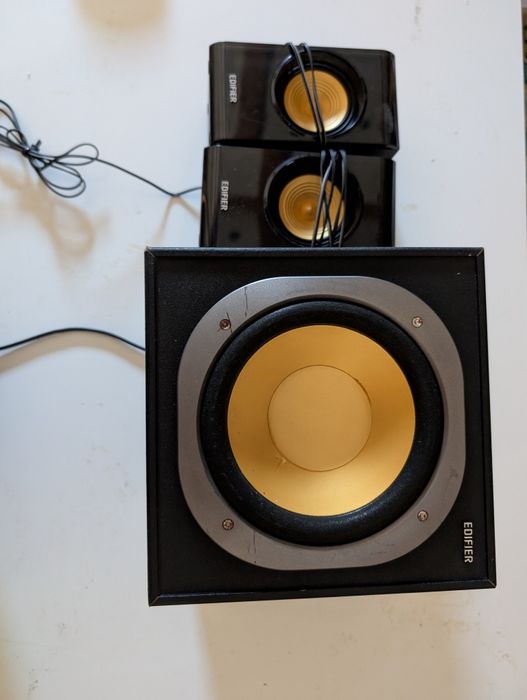 Sistem Audio 2.1 Edifer - Boxe PC, Home cinema, Subwoofer