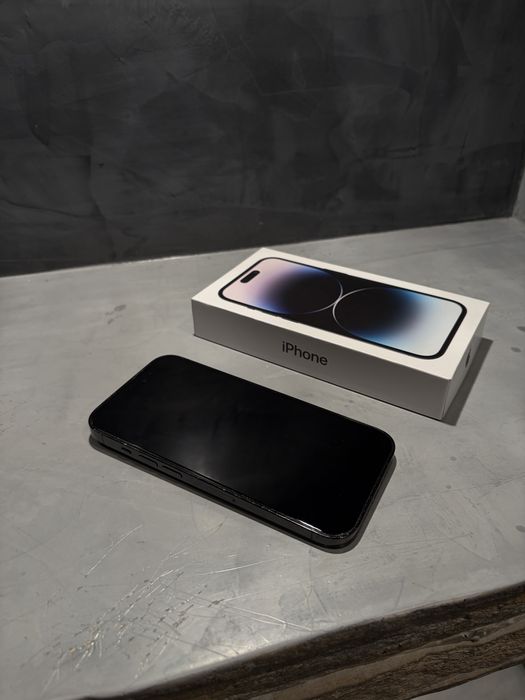 Перфектен Iphone 14 Pro Black 128 GB