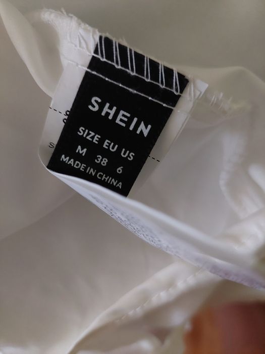 Дамска нова рокля