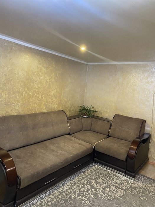 Продам диван недорого