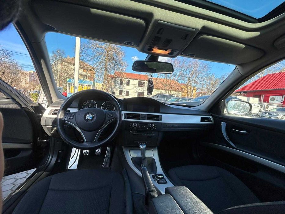 BMW e90 318i 2010