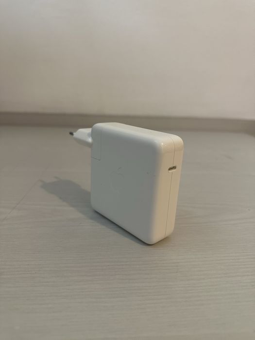 Apple 96W USB-C Power Adapter