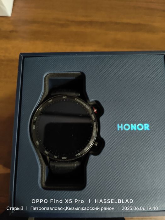 Продам смарт часы.