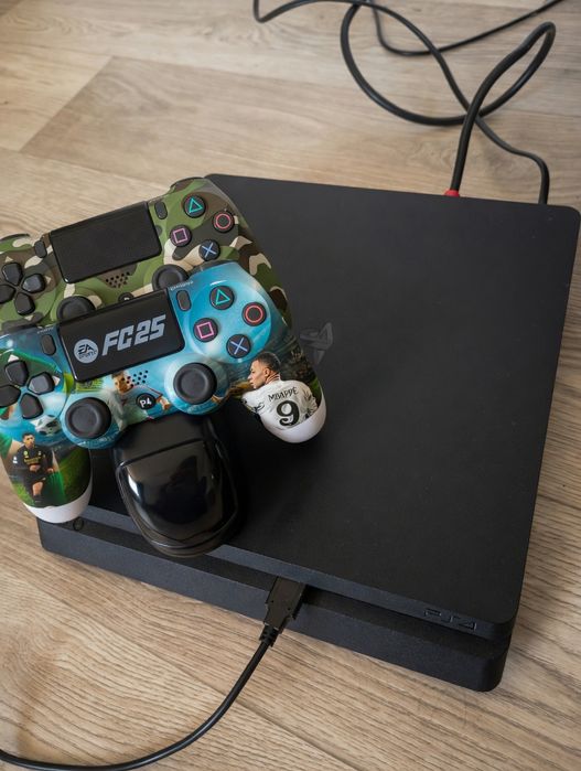 Playstation 4 Slim