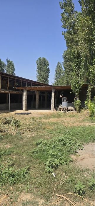 Янгийул Тумани Мол бозор ёнида Мол Фирма сотилади