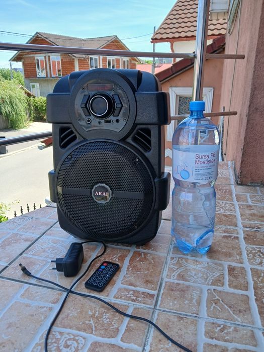 Boxa AKAI,in stare buna de funcționare