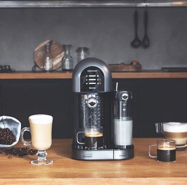 Aparat de cafea Cecotec seria 20 pentru cafea măcinata si capsule