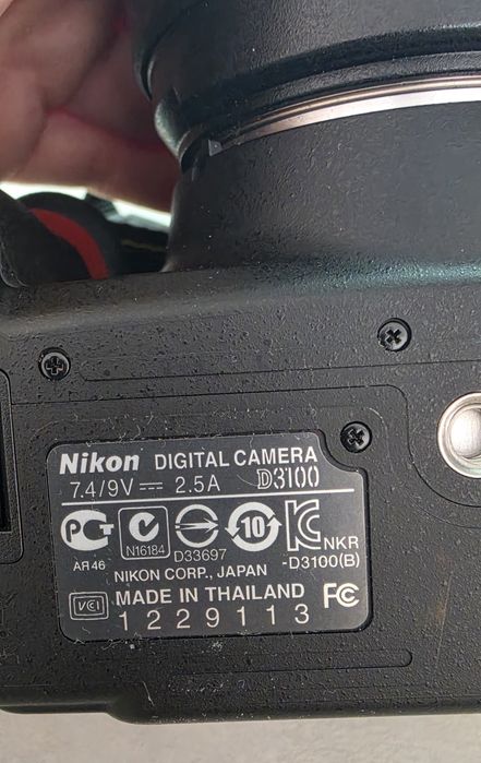 Фотоапарат  D3100