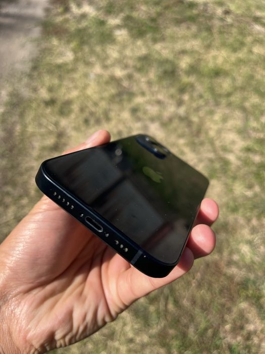 Корпус iphone 13 на запчасти