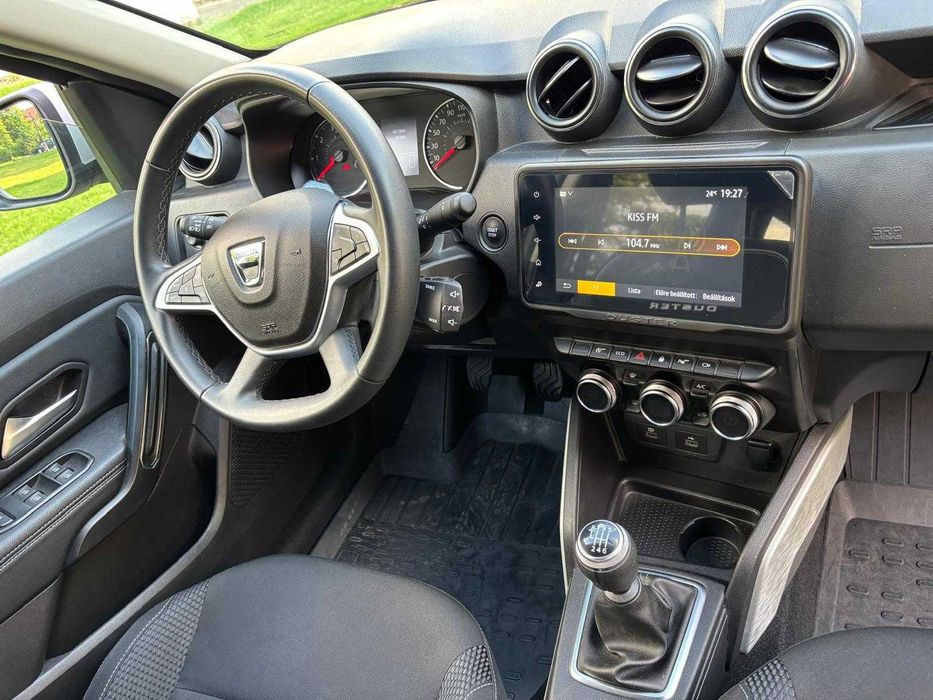 Dacia Duster anul fab-2022-benzin +Gaz.4x2