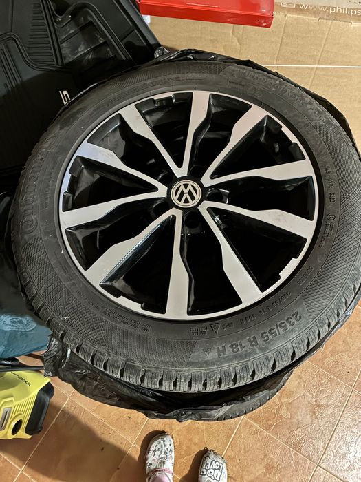 Оригинални джанти за VW Tiguan със зимни гуми