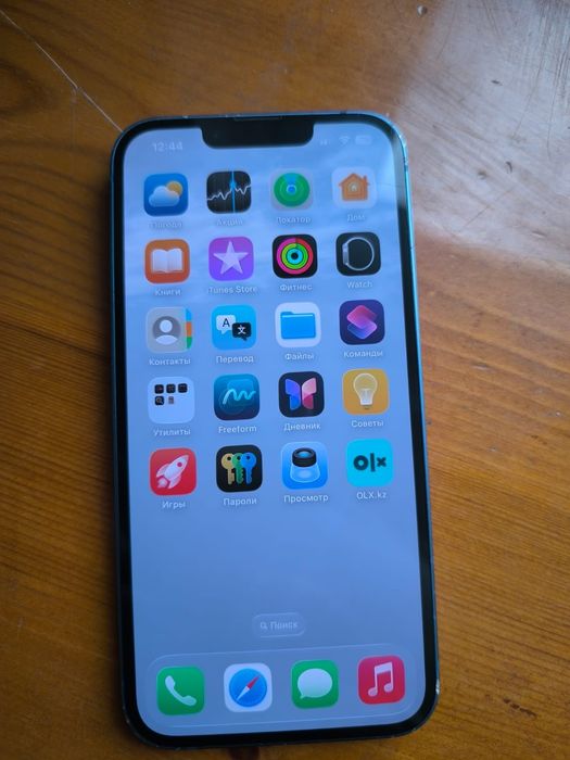 Продам Iphone 13 256
