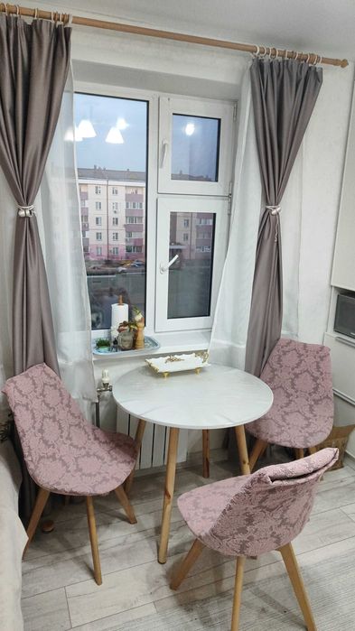 Продам кухонный стол