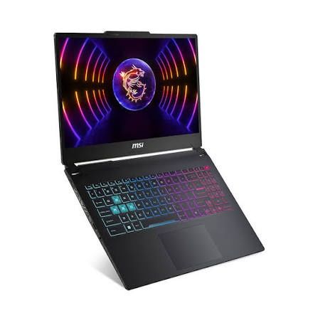 MSI cyborg 15 i7 / RTX4050