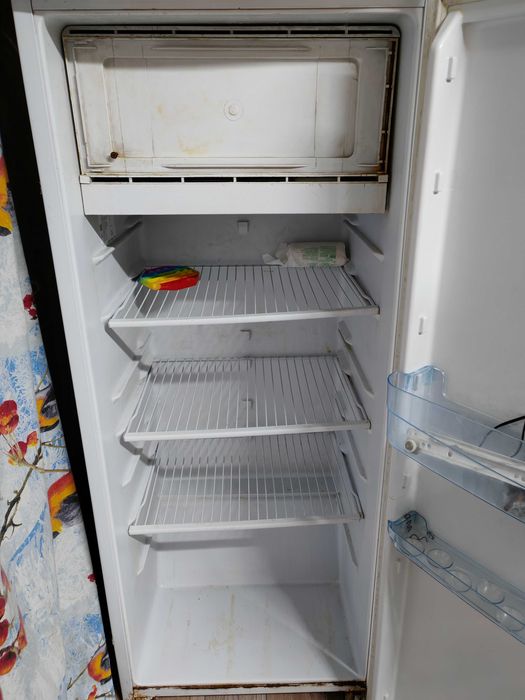 Продам холодильник б/у