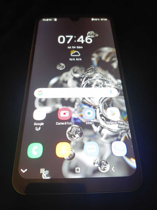 Buna ziua am un telefoane de vanzare