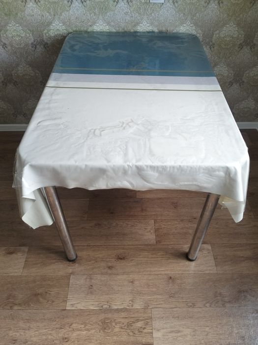 Продам стол большой