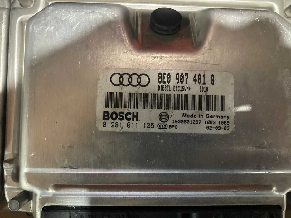 Компютър еку ecu електронен блок двигател  Ауди а4 2.5тди 163кс