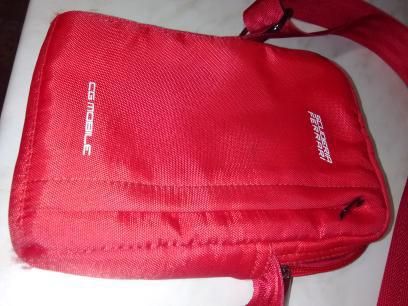 Ферари чантичка почти чисто нова