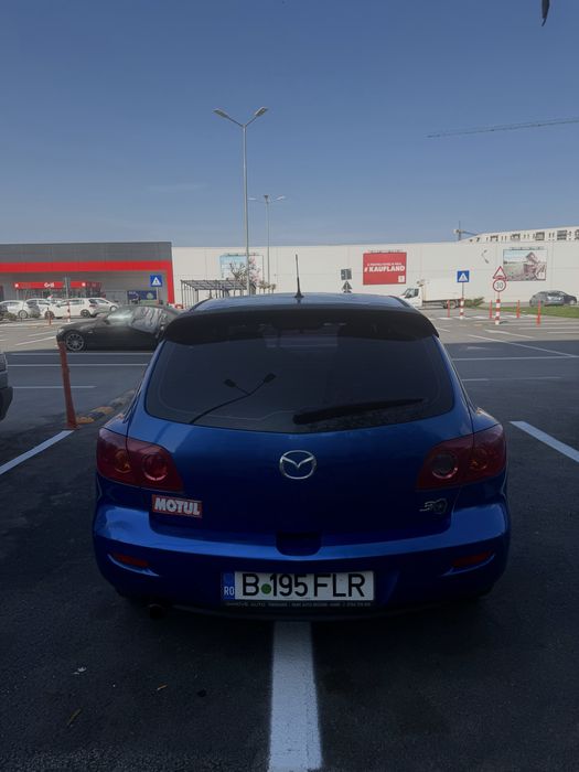 Mazda 3 an 2004 benzina