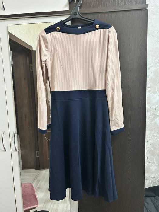 Одежда женская  .