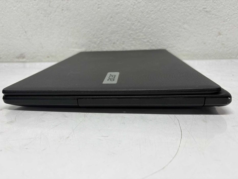 Лаптоп - Acer ES1-411 ,Intel Celeron N2840, RAМ 2GB DDR3, HDD 512GB/L3